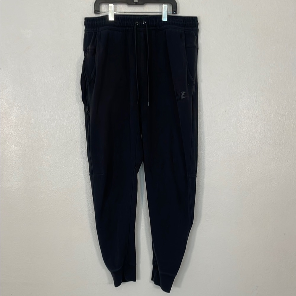 Nike Men's Black Jogger Pants